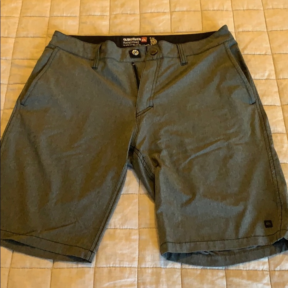 Quicksilver gray hybrid shorts